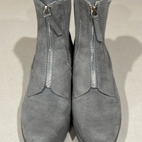 Ladies boots - Picture 2 of 5